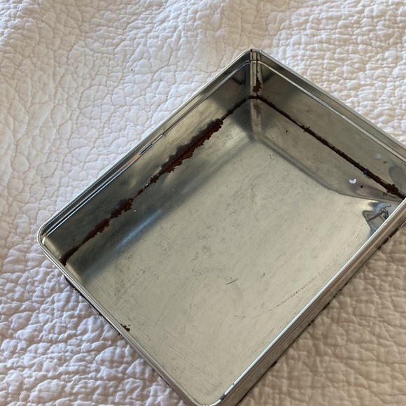 5/$25 Vintage Mr peanut tin. Mr peanut and snowman. Vintage modern look. - Picture 6 of 6